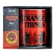 Stranger Things XL bögre és matrica