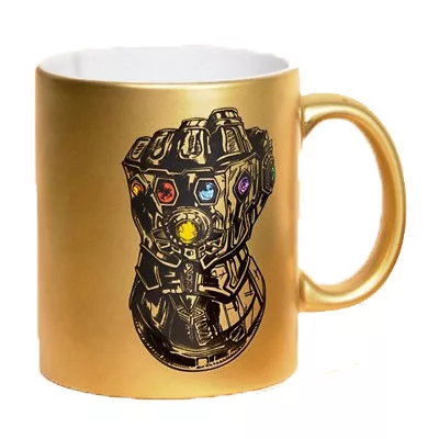 Marvel - Infinity Gauntlet Thanos keze mintájú és Avengers logó bögre